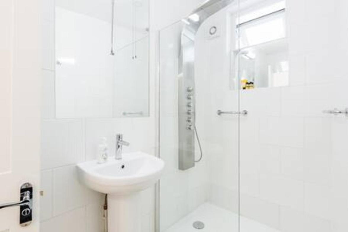Large 2Bed1.5Bath With Garden In Ovalvauxhall Лондон Екстериор снимка